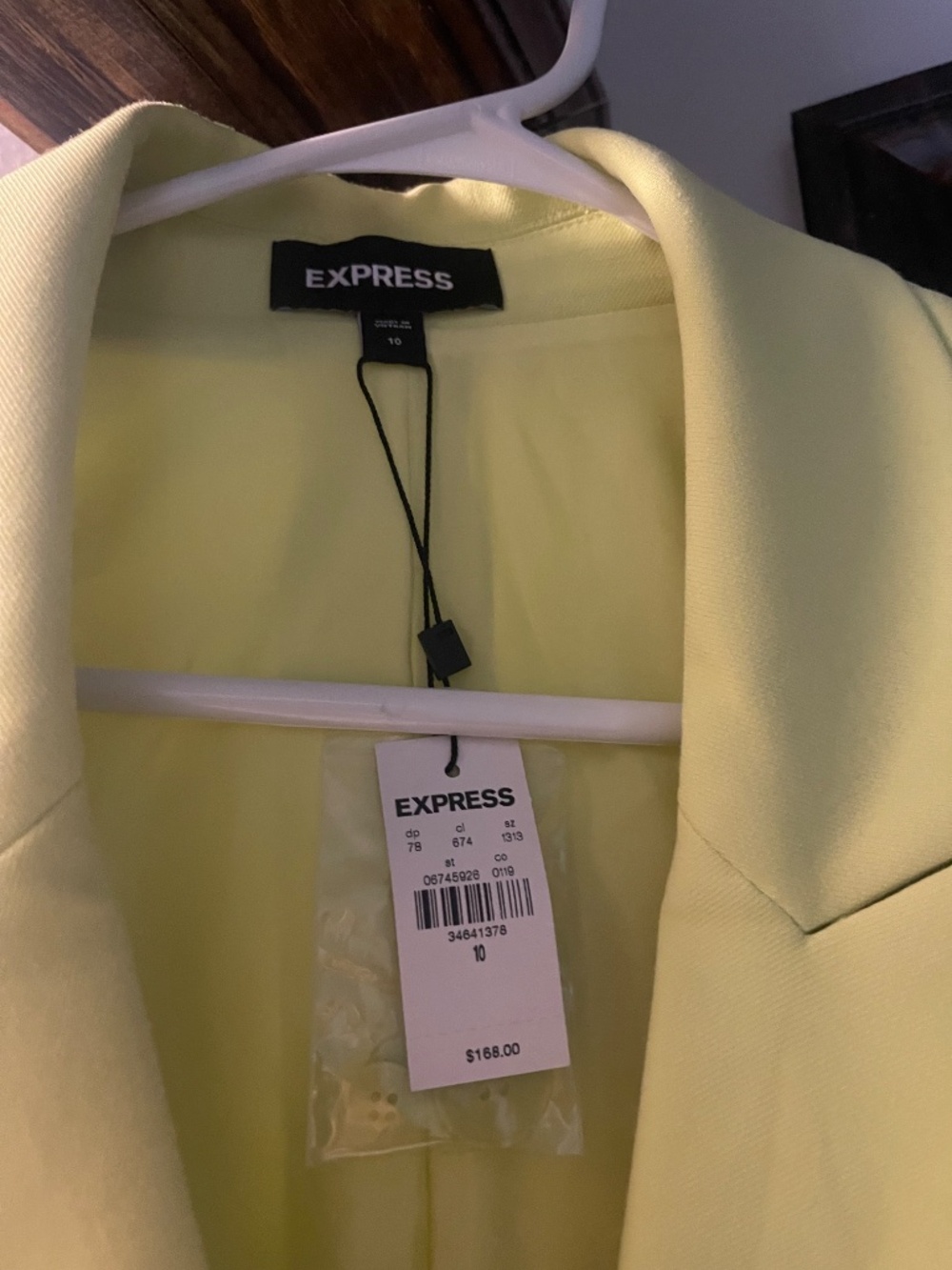 EXPRESS Chartreuse double breasted blazer - NWT - Picture 2 of 7